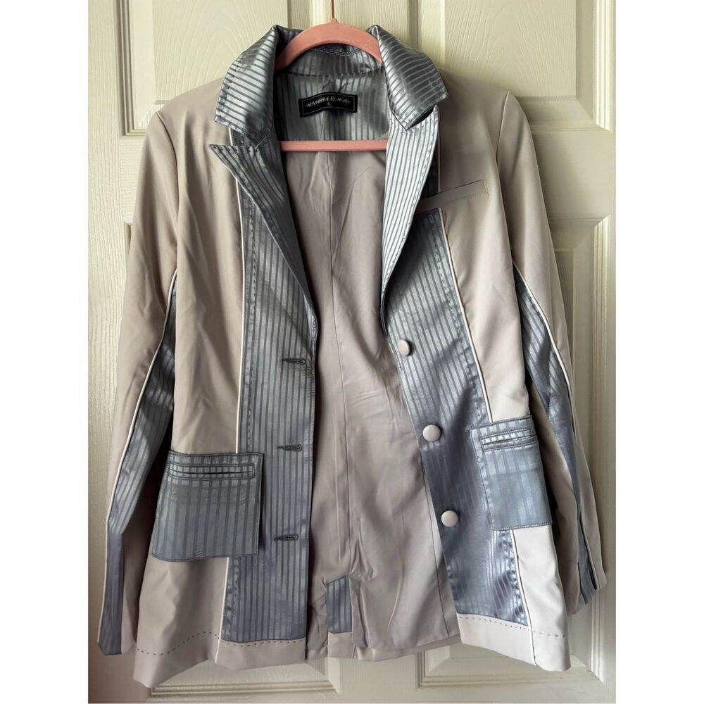 Maniere de Voir coat bundle